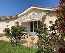 France Burgundy Charnay-lès-Mâcon vacation rental compare prices direct by owner 27455927