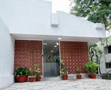 India Telangana Hyderabad vacation rental compare prices direct by owner 28379237