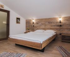 Romania Gorj Baia de Fier vacation rental compare prices direct by owner 27312407