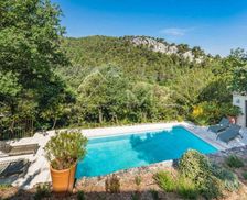 France Provence-Alpes-Côte d'Azur Oppède vacation rental compare prices direct by owner 26824368
