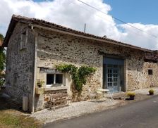 France Nouvelle-Aquitaine Mouzon vacation rental compare prices direct by owner 29028236