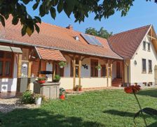 Hungary Vas Rum vacation rental compare prices direct by owner 28619507