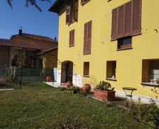 Italy Piedmont Pettenasco vacation rental compare prices direct by owner 27515142