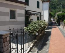 Italy Liguria Bocca di Magra vacation rental compare prices direct by owner 27055958