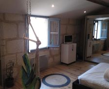 France Provence-Alpes-Côte d'Azur Arles vacation rental compare prices direct by owner 28587645