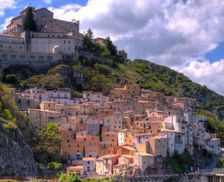 Italy Basilicata Muro Lucano vacation rental compare prices direct by owner 29073810