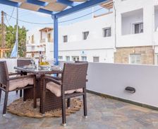 Greece Milos Adamantas vacation rental compare prices direct by owner 27522163