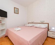 Croatia Split-Dalmatia County Lokva Rogoznica vacation rental compare prices direct by owner 28710476