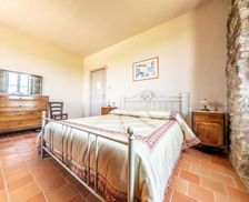 Italy Campania Calitri vacation rental compare prices direct by owner 27080211
