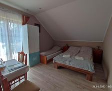 Poland Swietokrzyskie Bałtów vacation rental compare prices direct by owner 26836745