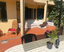 Italy Tuscany Montescudaio vacation rental compare prices direct by owner 27086313