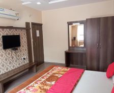 India Madhya Pradesh Pachmarhī vacation rental compare prices direct by owner 28177125
