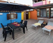 Italy Veneto Burano vacation rental compare prices direct by owner 26777267