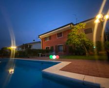 Italy Veneto Castelnuovo del Garda vacation rental compare prices direct by owner 27969825