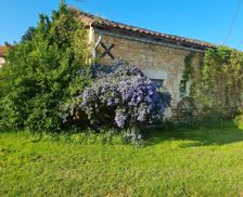 France Nouvelle-Aquitaine Champniers vacation rental compare prices direct by owner 28900740