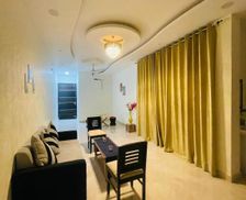 India Uttar Pradesh Lucknow vacation rental compare prices direct by owner 27899637