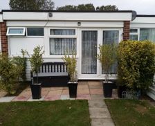 United Kingdom Norfolk Hemsby vacation rental compare prices direct by owner 26878053