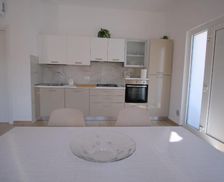 Italy Abruzzo Pineto vacation rental compare prices direct by owner 29503578