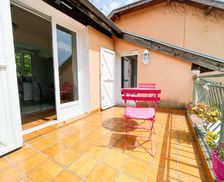France Rhône-Alps La Tronche vacation rental compare prices direct by owner 27455831