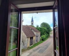 France Burgundy Treigny vacation rental compare prices direct by owner 29357018