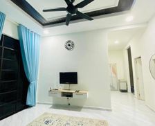 Malaysia Terengganu Kuala Berang vacation rental compare prices direct by owner 29451222