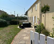 France Nouvelle-Aquitaine Le Thou vacation rental compare prices direct by owner 6556022