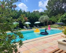 France Provence-Alpes-Côte d'Azur Caderousse vacation rental compare prices direct by owner 26732174