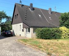 Germany North Rhine-Westphalia Krefeld vacation rental compare prices direct by owner 26720084