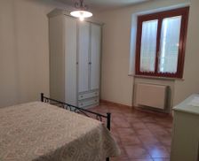 Italy Tuscany Castelmuzio vacation rental compare prices direct by owner 27913308
