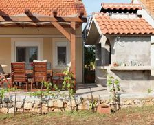 Croatia Sibenik-Knin County Drniš vacation rental compare prices direct by owner 29383476