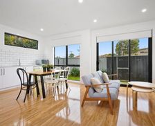 Australia Victoria Braybrook vacation rental compare prices direct by owner 28651752