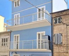 Italy Marche Porto SantʼElpidio vacation rental compare prices direct by owner 29108097