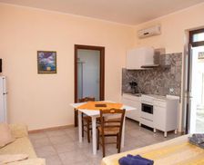 Italy Apulia San Donato di Lecce vacation rental compare prices direct by owner 27040819