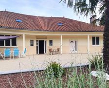 France Limousin Compreignac vacation rental compare prices direct by owner 26719831