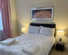 United Kingdom Greater London Woodford Green vacation rental compare prices direct by owner 27468709
