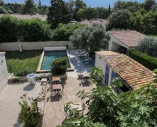 France Provence-Alpes-Côte d'Azur Saint-Didier vacation rental compare prices direct by owner 27551434