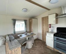 United Kingdom Kent Leysdown-on-Sea vacation rental compare prices direct by owner 28358798