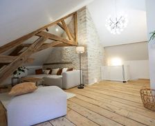 France Burgundy Savigny-lès-Beaune vacation rental compare prices direct by owner 28185803