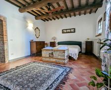 Italy Tuscany Terricciola vacation rental compare prices direct by owner 28236890