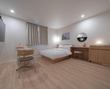 South Korea Gyeonggi-do Goyang vacation rental compare prices direct by owner 27903260