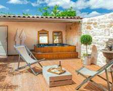 France Aquitaine Prignac-et-Marcamps vacation rental compare prices direct by owner 13689523