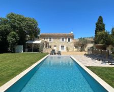 France Provence-Alpes-Côte d'Azur Cavaillon vacation rental compare prices direct by owner 27020317