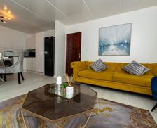 South Africa Gauteng Sandton vacation rental compare prices direct by owner 27908399