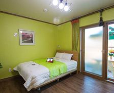 South Korea Jeollanam-Do Suncheon vacation rental compare prices direct by owner 28660669