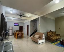 Malaysia Sabah Kampong Parit vacation rental compare prices direct by owner 28095552