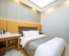 South Korea Jeollanam-Do Naju vacation rental compare prices direct by owner 28951996