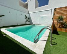 Spain Andalucía Castilleja de la Cuesta vacation rental compare prices direct by owner 13787483
