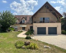 France Nouvelle-Aquitaine Monthoiron vacation rental compare prices direct by owner 26749581