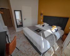France Nord-Pas-de-Calais Montreuil-sur-Mer vacation rental compare prices direct by owner 14224933