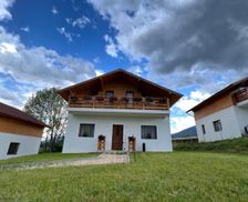 Romania Brasov Bran vacation rental compare prices direct by owner 29286937